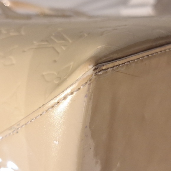 Louis Vuitton Cream Iridescent Patent Leather Tote - Picture 10 of 16
